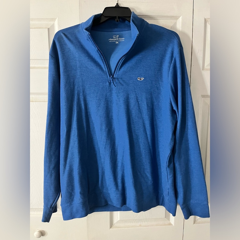 Men’s size 2XL vineyard vines pullover